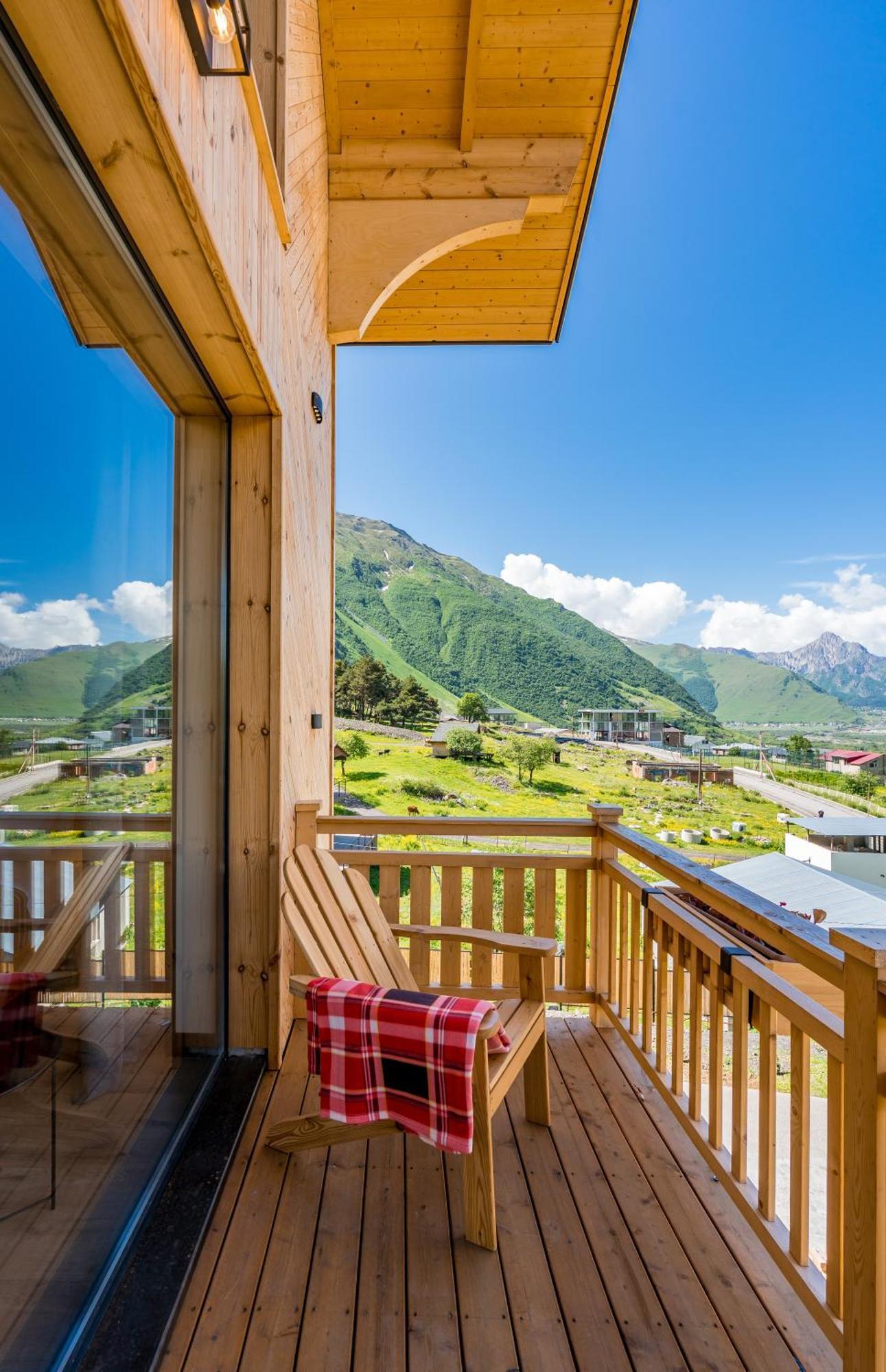 1740 Boutique Hotel Kazbegi Zewnętrze zdjęcie